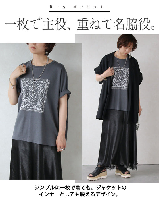 バンダナ柄が映える。 大人のデザインTシャツ