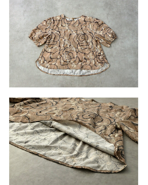 重ねる美しさ 刺繍カメリア柄ブラウス