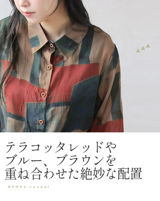 深い色彩。アート柄軽量シアーシャツ