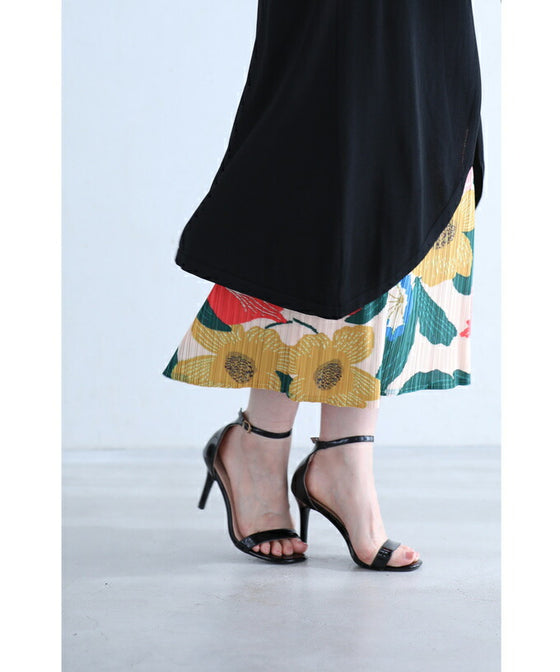 色鮮やかな花画のアコーディオンプリーツミディアムスカート