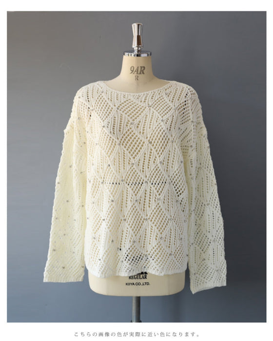 ビジューを散りばめた揺らめくダイヤ柄編みニットプルオーバートップス