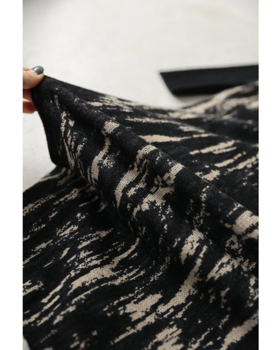 グラフィックペイント柄ニットミディアムワンピース