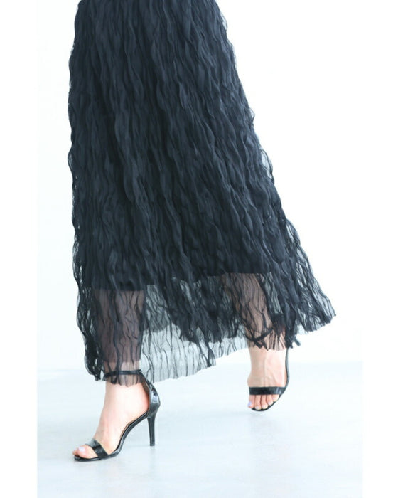 Wavy, fluttering tulle midi skirt