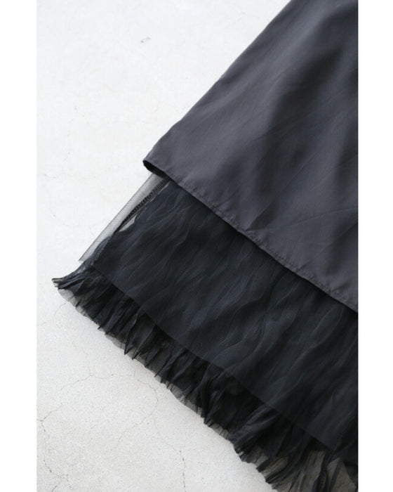 Wavy, fluttering tulle midi skirt