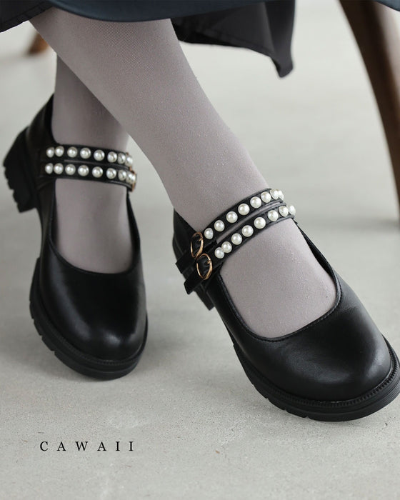 パール連なるダブルストラップパンプス