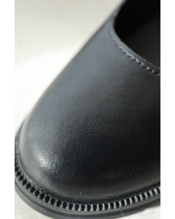 パール連なるダブルストラップパンプス