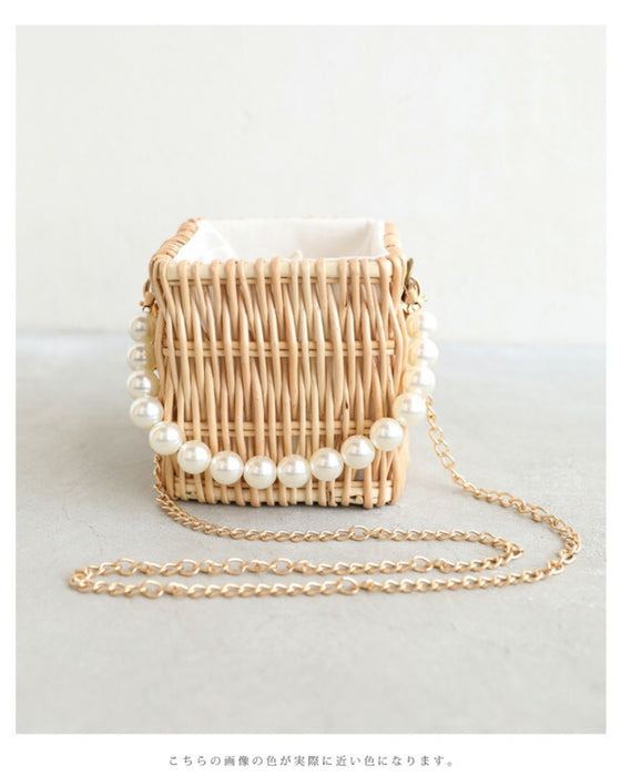 パールハンドルのスクエアかごバッグ