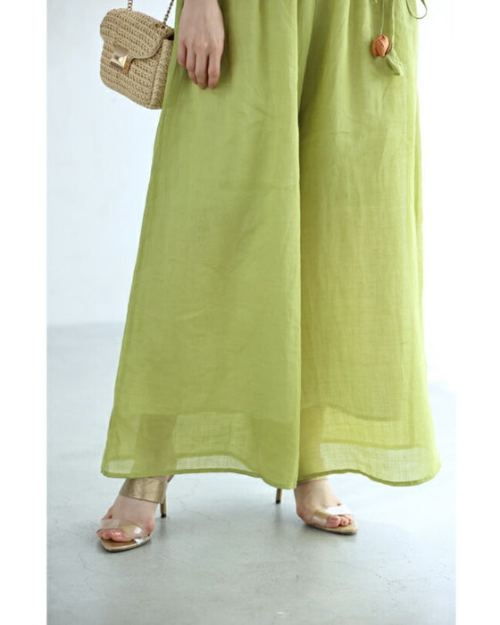 (紐ベルト付き)花ポンポン揺れる涼やかワイドパンツ