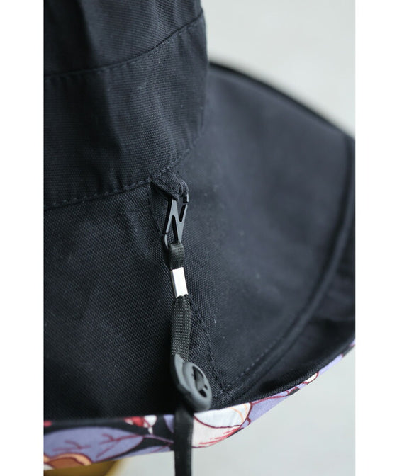 (ストラップ付き)シンプルにも花柄にも。表裏使える2wayつば広ハット