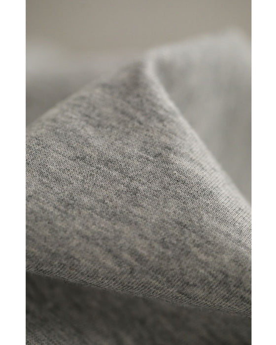 パールの粒を添えたレース窓スリーブのカットソートップス