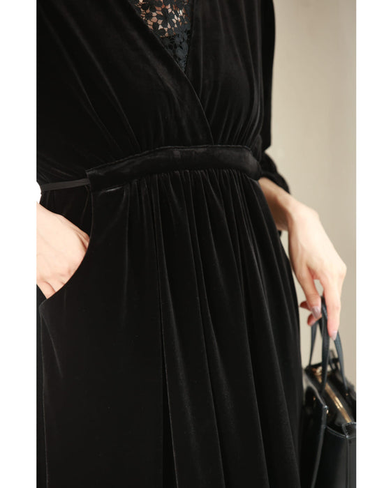 Xラインギャザーの艶ベロア調ミディアムワンピース