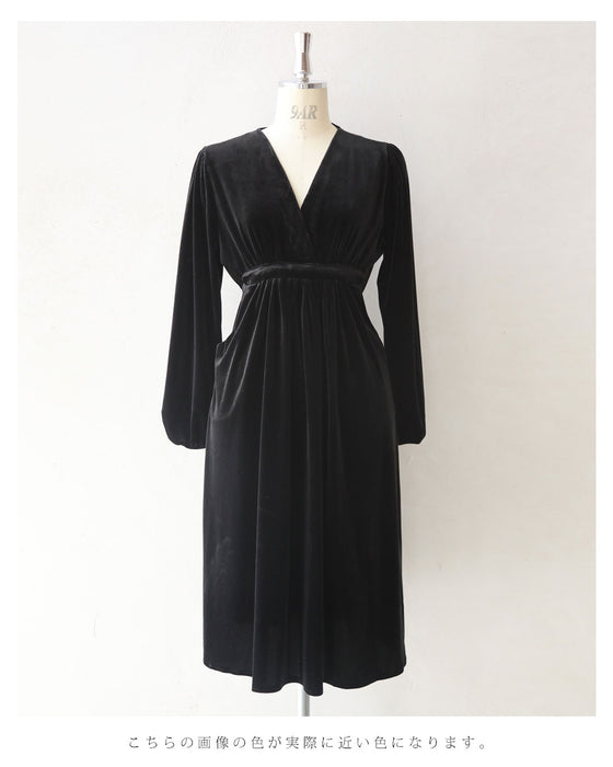 Xラインギャザーの艶ベロア調ミディアムワンピース