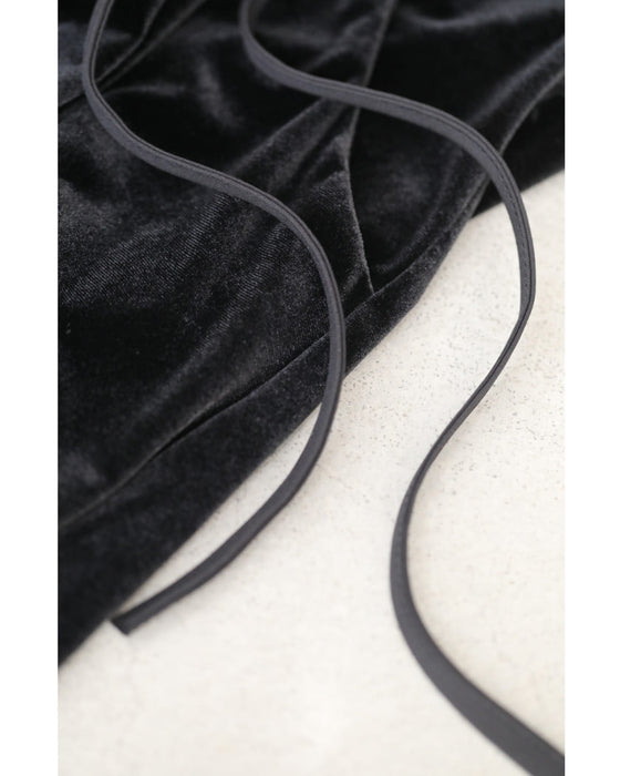 Xラインギャザーの艶ベロア調ミディアムワンピース