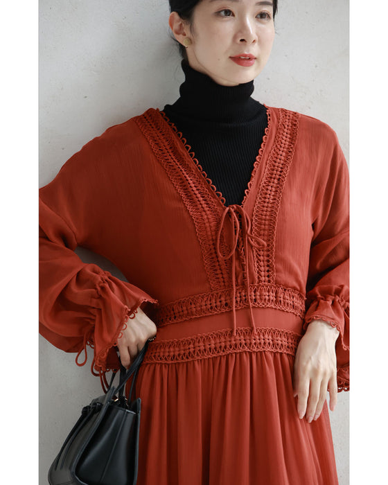 レースアップリボンのこっくり深みカラーティアードワンピース