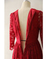 A long dress made entirely of lace and featuring a red dahlia (with belt)
