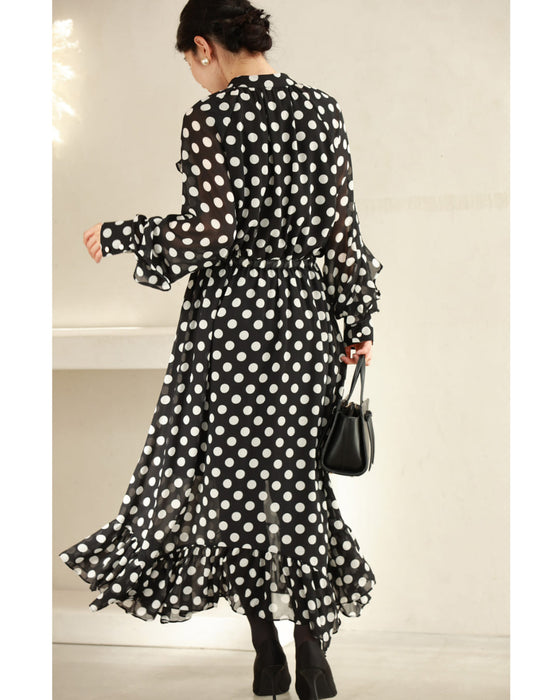踊るランダム裾フリルのドットミディアムワンピース