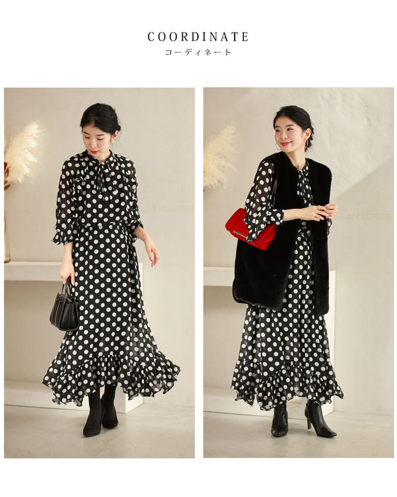 踊るランダム裾フリルのドットミディアムワンピース