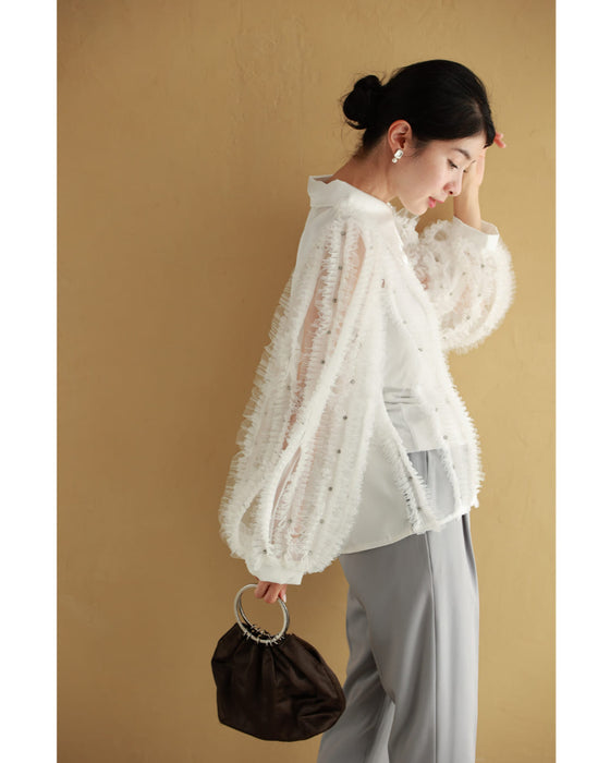 たっぷりフリルとビジュー流れるシアーブラウストップス