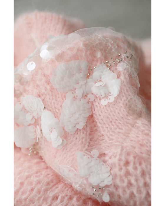 スパンコールが煌めくデコレーションチュールのニットプルオーバートップス