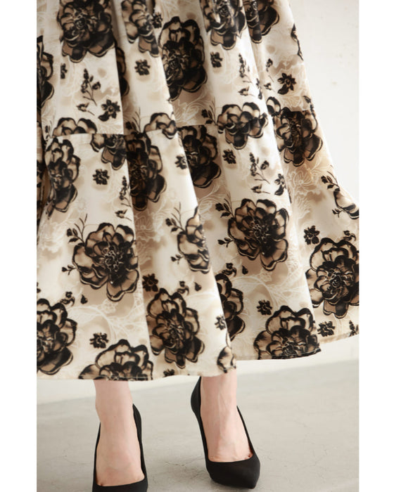 滲み描く花のティアードロングワンピース(紐ベルト付き)