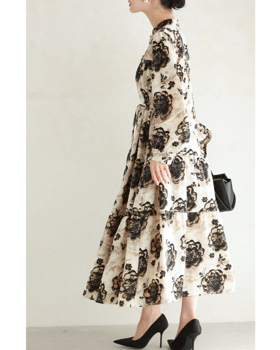 滲み描く花のティアードロングワンピース(紐ベルト付き)