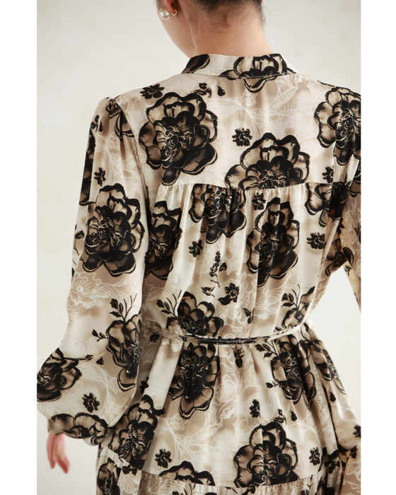 滲み描く花のティアードロングワンピース(紐ベルト付き)