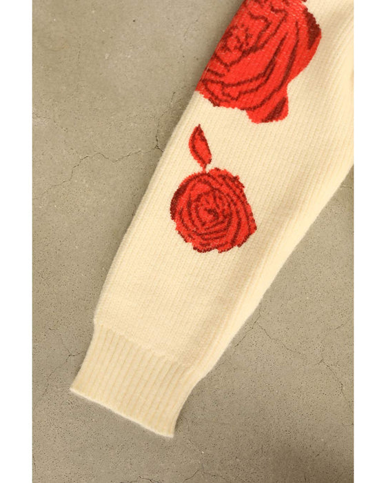 満開のバラ咲くニットプルオーバートップス