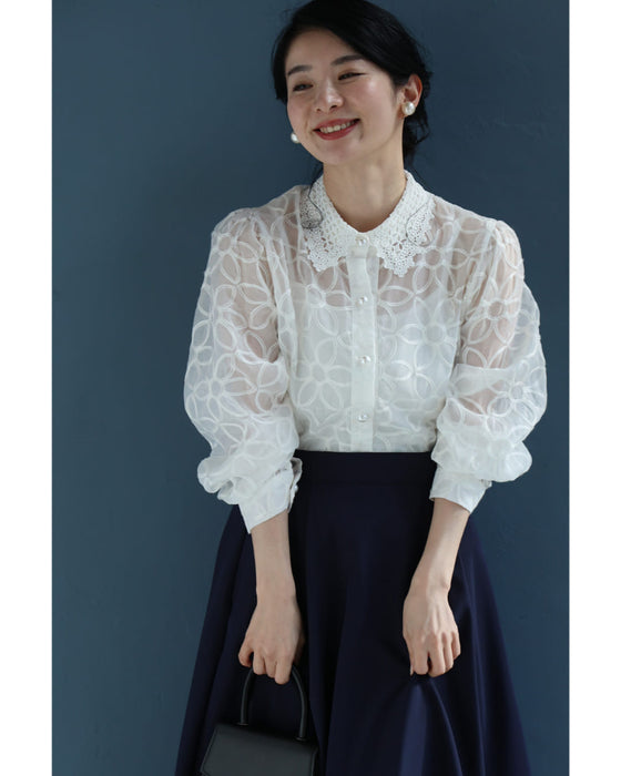 花刺繍が咲き広がるレース襟シアーブラウス(インナー付き)【set】