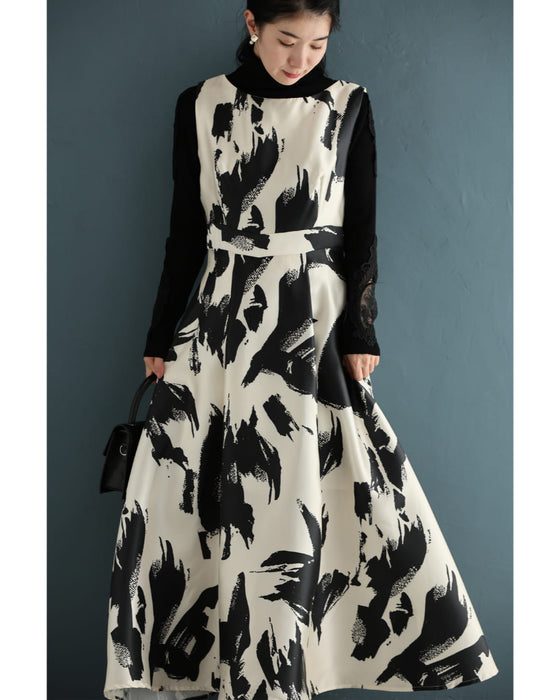 モードなペイントアートのロングワンピース