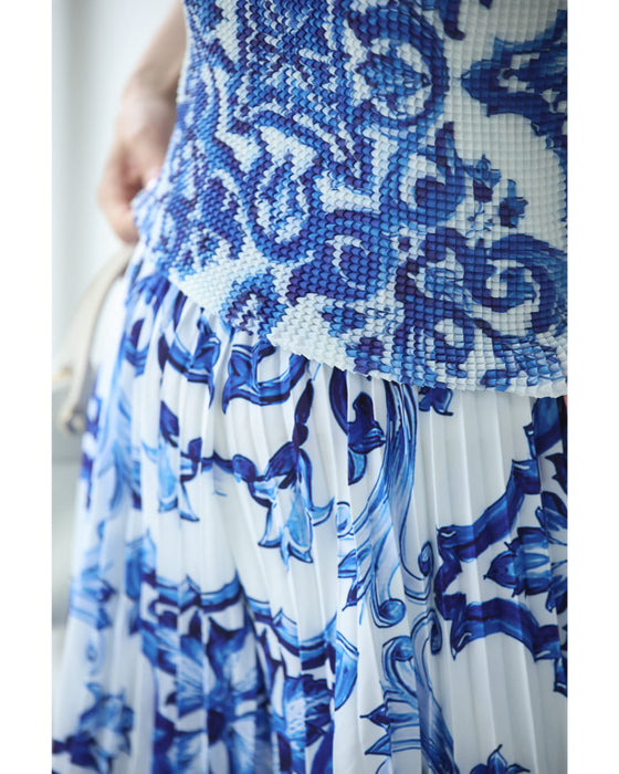 エレガントな伸びやかカットソーとプリーツパンツの2点セット【set】