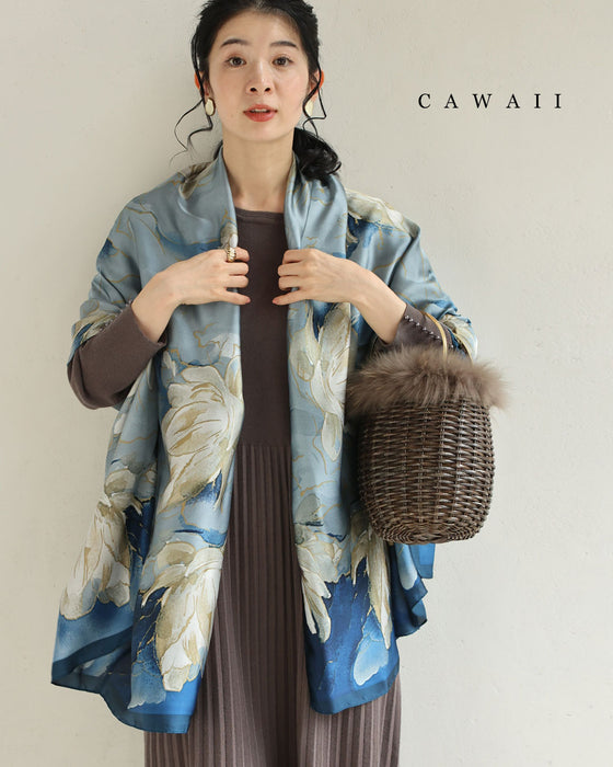 八重のクチナシ咲くエレガントな艶めき大判ストール