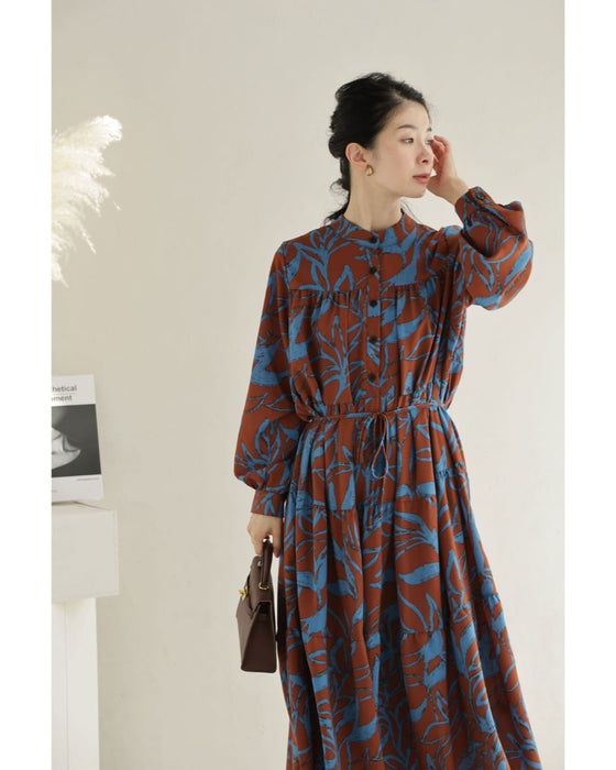 アーティスティックな植物柄ティアードミディアムワンピース(紐ベルト付き)