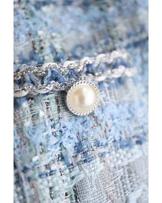 気分も晴れやかな空色ツイードジャケット