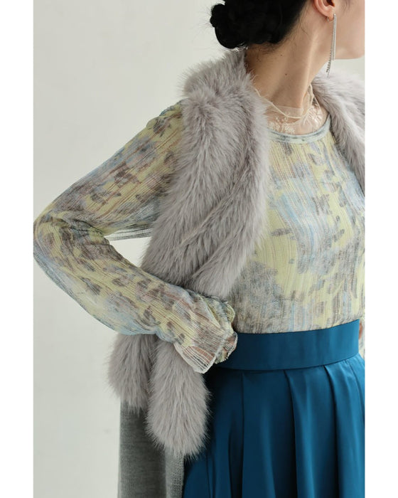 ふんわり着心地柔らかな淡花シアーニットカットソートップス