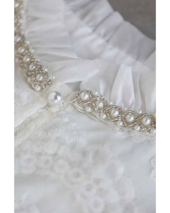 煌めくビジューネックの刺繍シアーブラウストップス