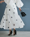 ドット柄舞うシアーミディアムスカート