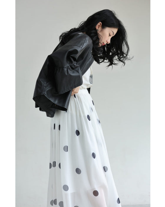 ドット柄舞うシアーミディアムスカート