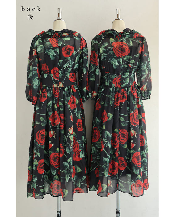(黒)バラが舞うロイヤルなボウタイロングワンピース