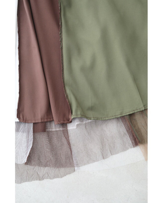 ふわり舞うブロッキングカラーのチュールミディアムワンピース