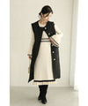A cute, flare-sleeved knit medium-length dress