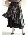 重なり合う柄フレアの個性派ミディアムスカート