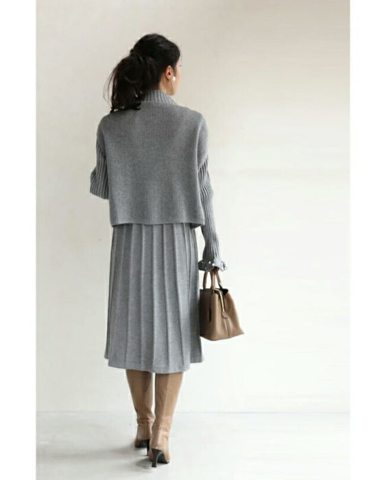 パールを散りばめた手元フリルの2点セットワンピース