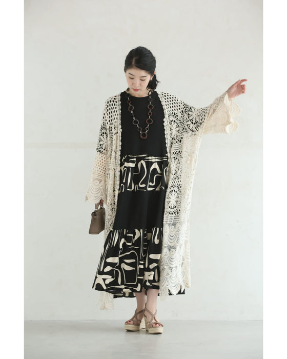 リラクシーな重なるアート柄ロングワンピース