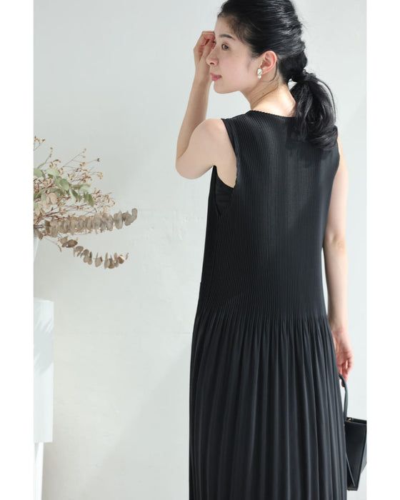 着心地軽やかな切り替えプリーツミディアムワンピース