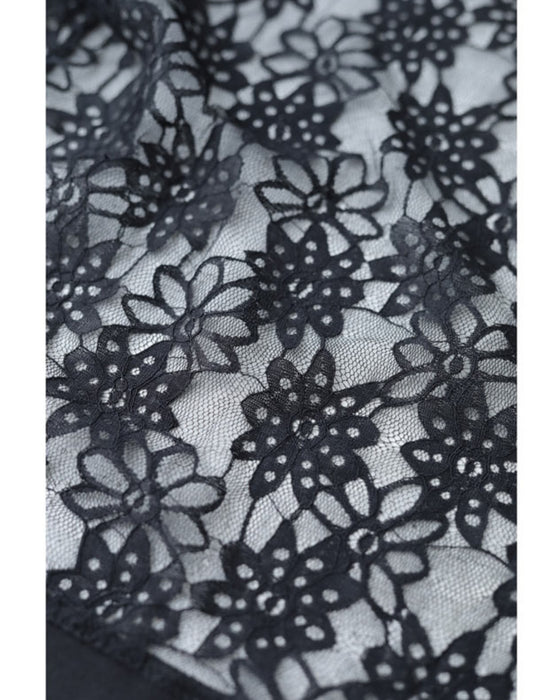 【アウトレット返品交換不可】パールビジューで縁取る涼しい黒花レースジャケット