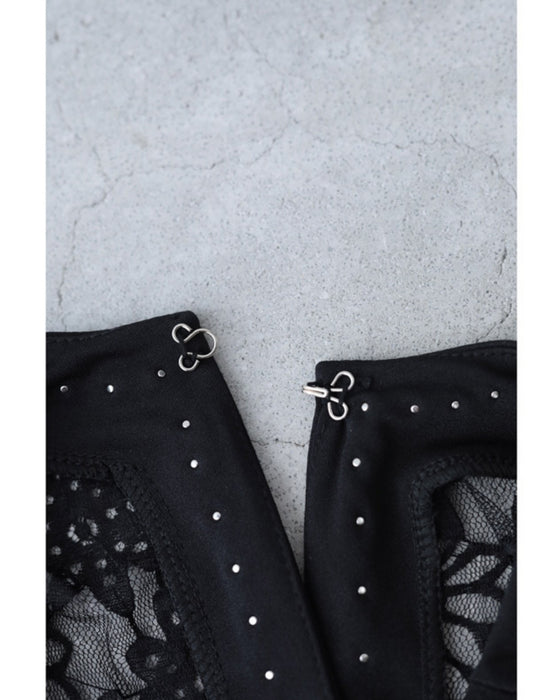 【アウトレット返品交換不可】パールビジューで縁取る涼しい黒花レースジャケット