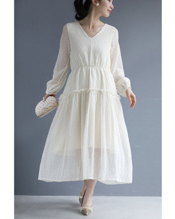 トライアングルで囲むサークルレースミディアムワンピース