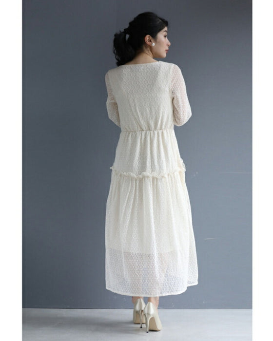 トライアングルで囲むサークルレースミディアムワンピース