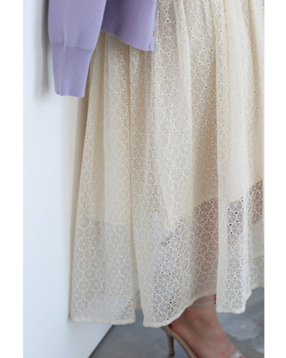 トライアングルで囲むサークルレースミディアムワンピース