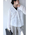 [Outlet products cannot be returned or exchanged] Gauze shirt with mesmerizing embroidery from any angle